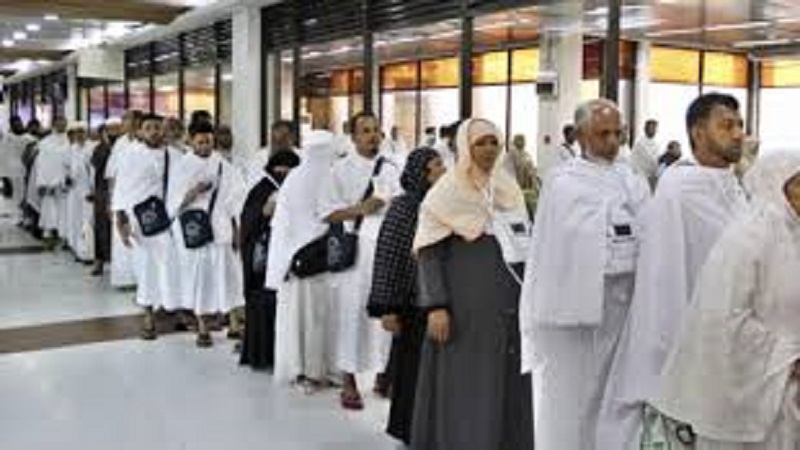 হজযাত্রায় গতি: ৯২ ফ্লাইটে প্রায় ৩৭ হাজার বাংলাদেশি পৌঁছালেন সৌদিতে